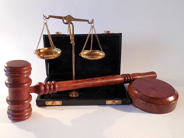 W czym zdoła nam pomóc radca prawny? W jakich rozprawach i w jakich sferach prawa wspomoże nam radca prawny?